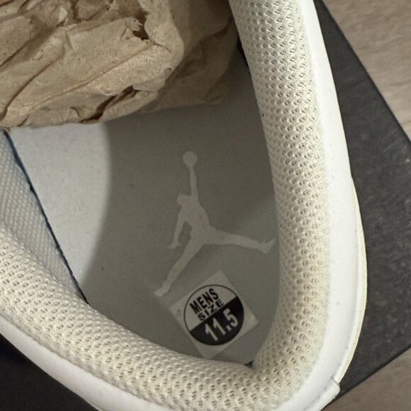 Nike Air Jordan 1 Retro Low Size 11 Triple White - Picture 6 of 8